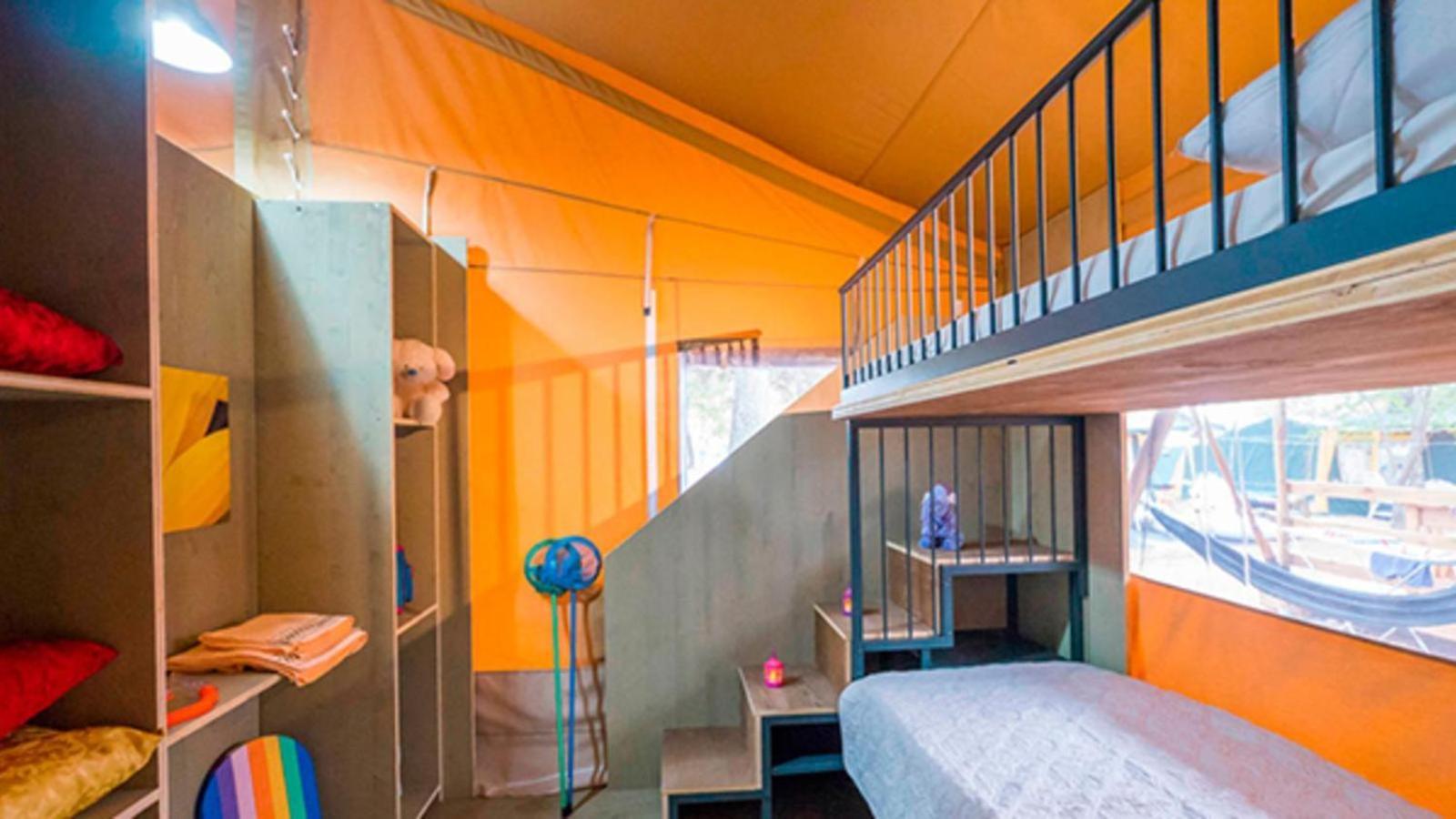 Eurocamp Tents At Campsite Val Saline Hotel Rovinj Luaran gambar