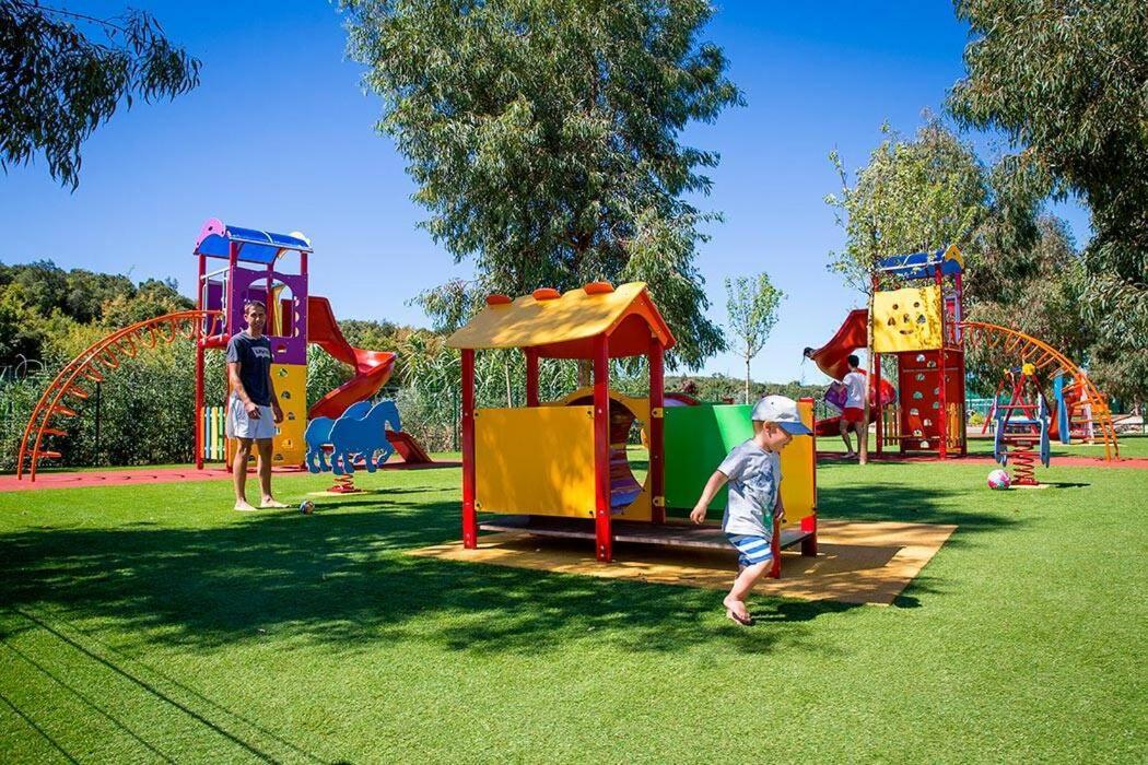 Eurocamp Tents At Campsite Val Saline Hotel Rovinj Luaran gambar