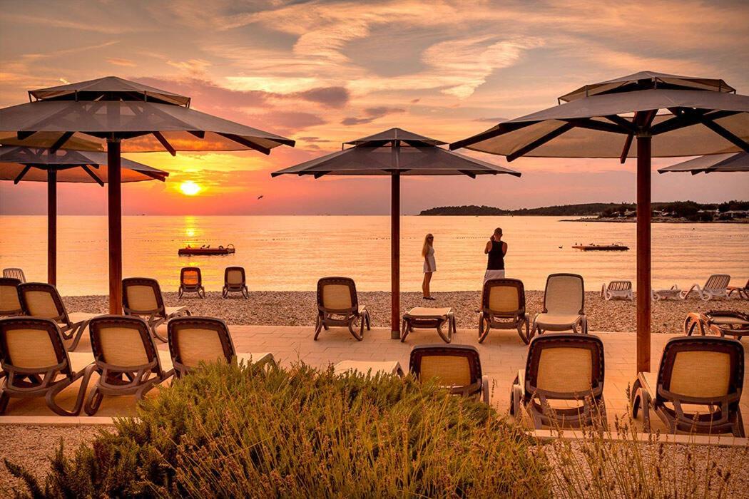 Eurocamp Tents At Campsite Val Saline Hotel Rovinj Luaran gambar